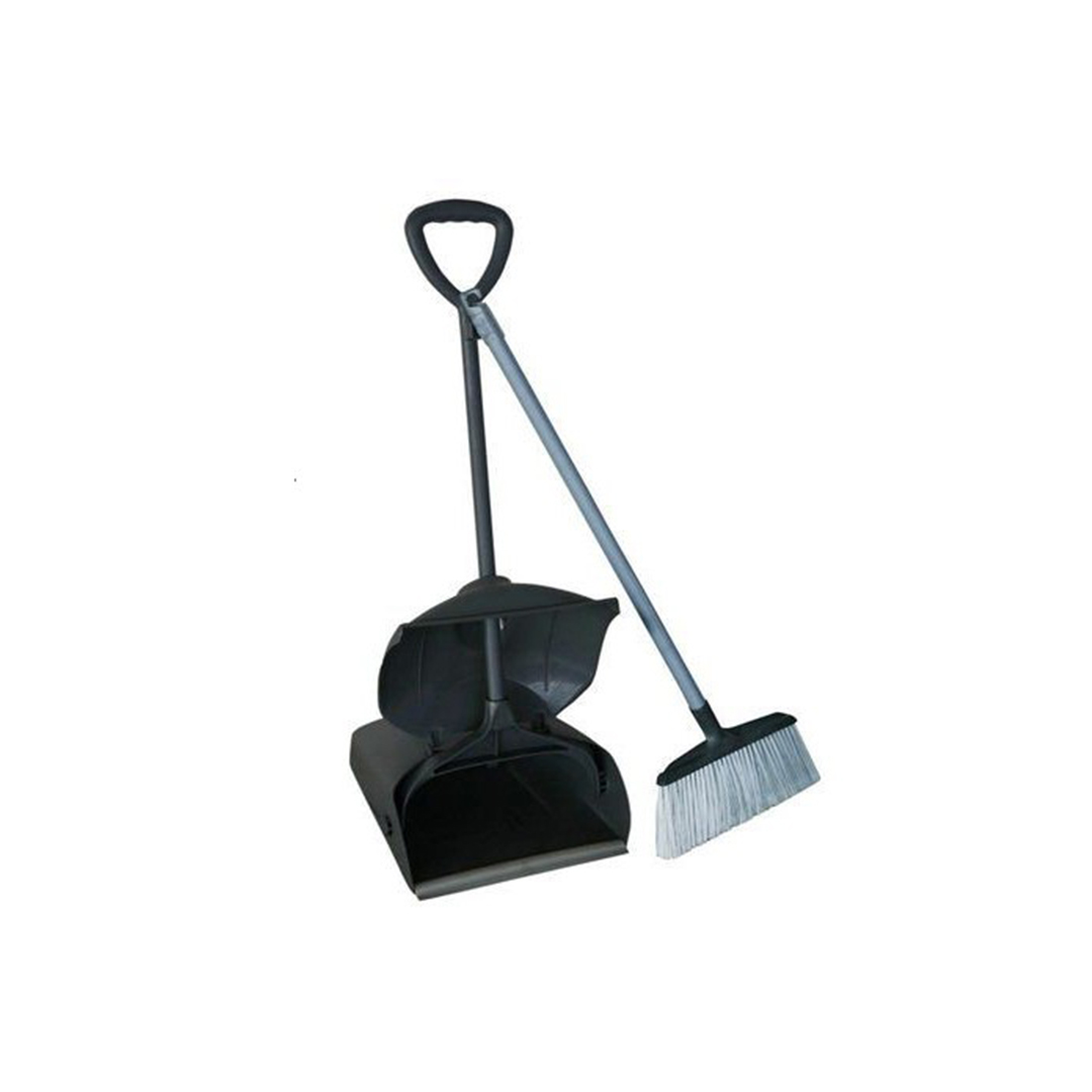 broom with dustpan